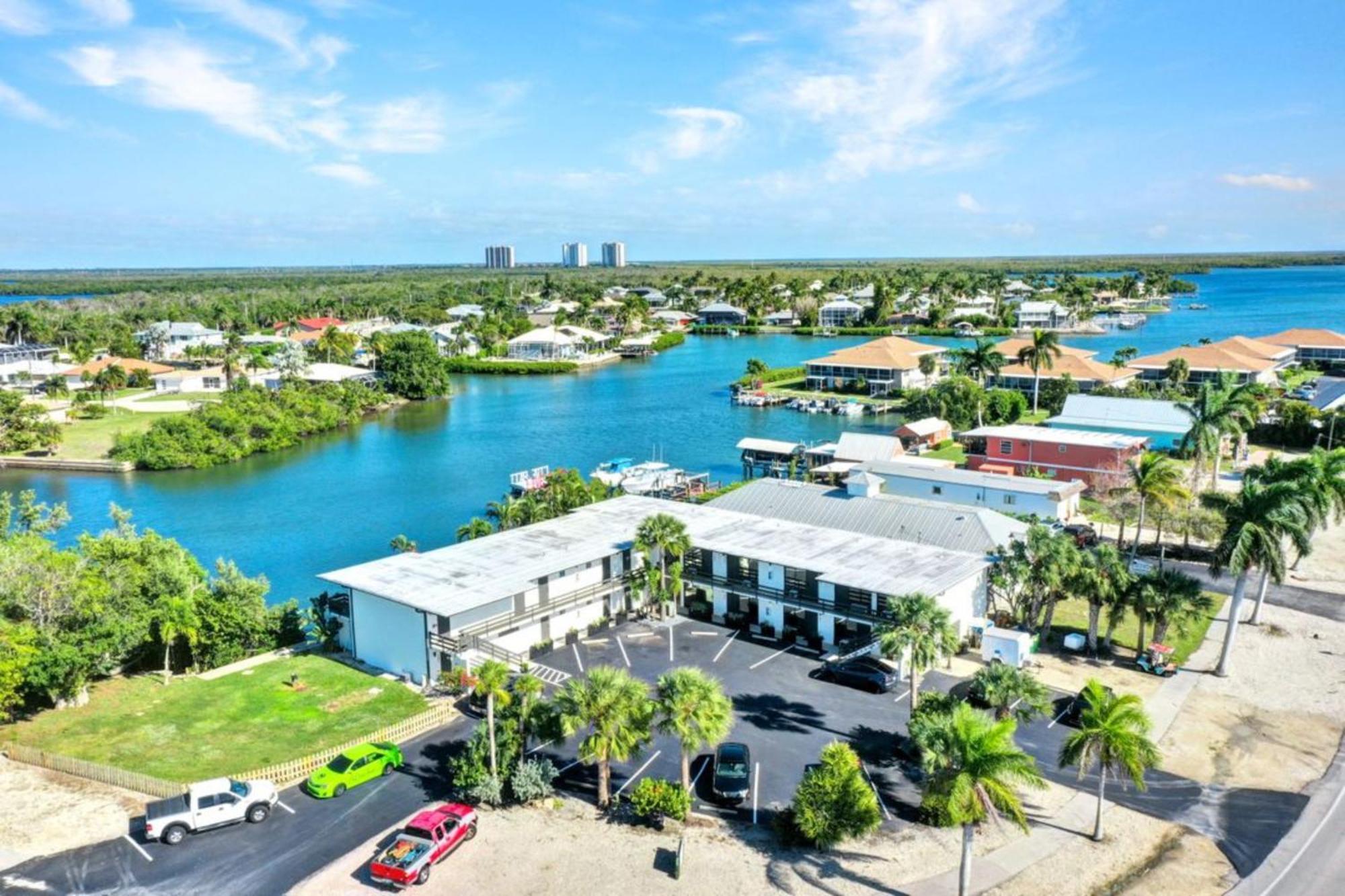 Апартаменты Waterfront - Isles Of Capri - Island Retreat - Marco Island - Нейплс Экстерьер фото